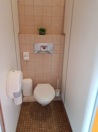 Sanit&auml;r, Damen Toilette 2 Schl&uuml;chttal Naturcamping_1